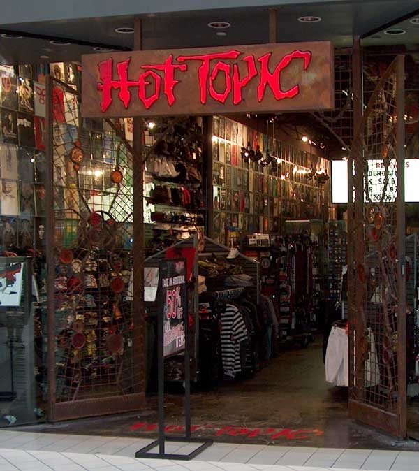 hot topic style